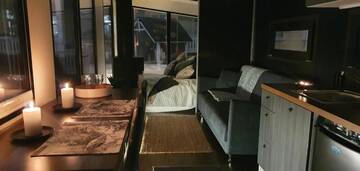 Фото номера Роскошный четырехместный номер Лоджи Elämysmökki г. Kontiolahti 8